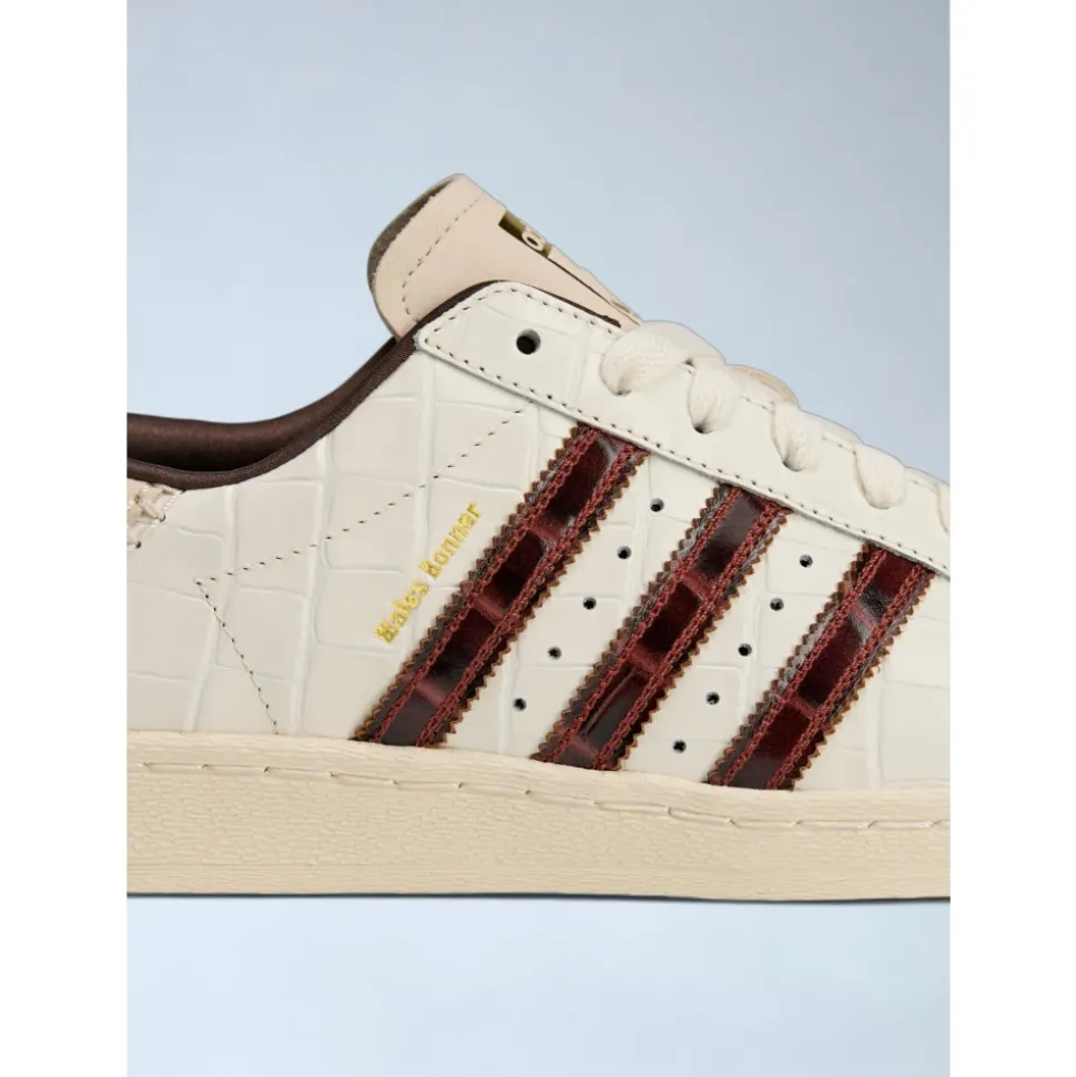 Superstar Sneakers