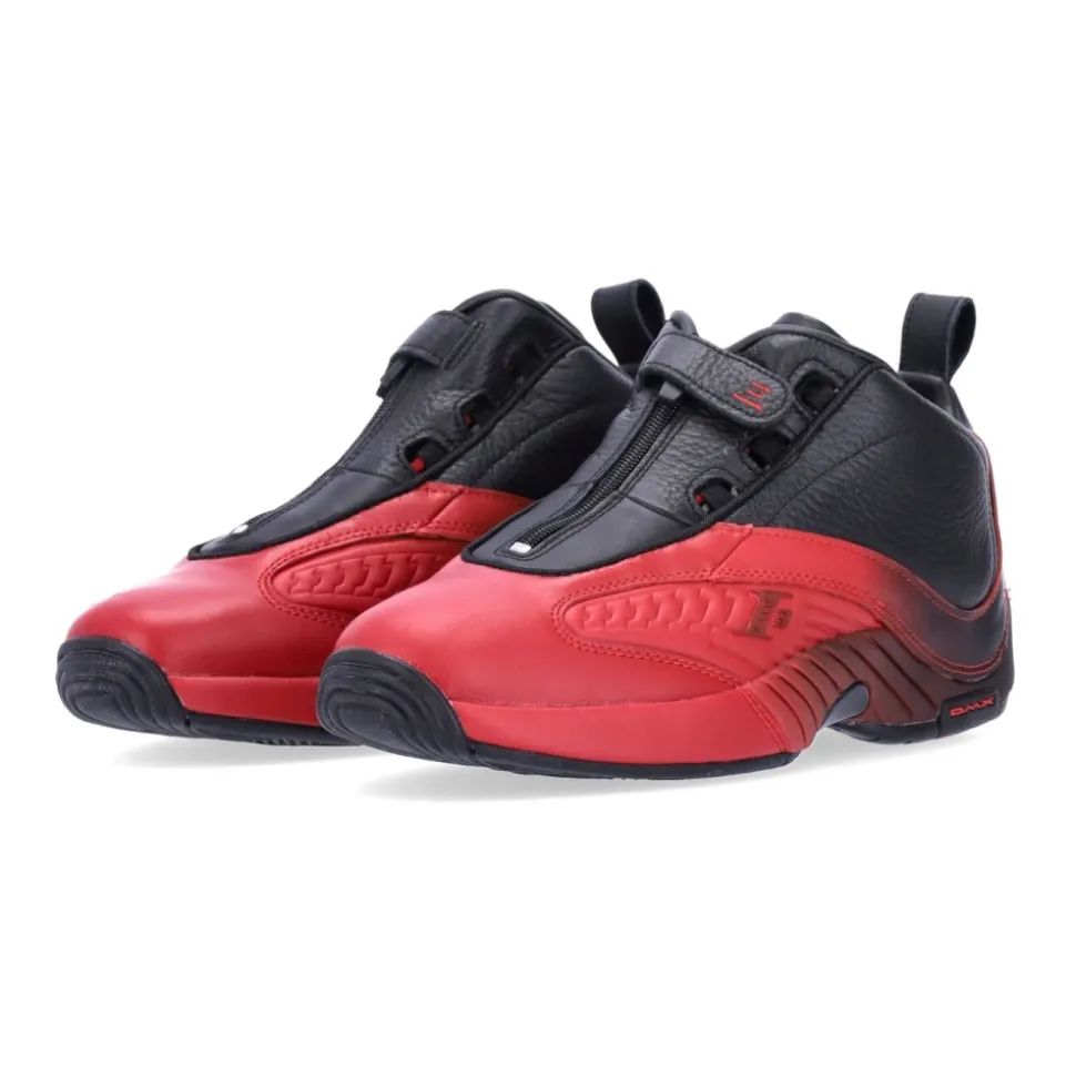 Svart/Rød Basketball Sneakers