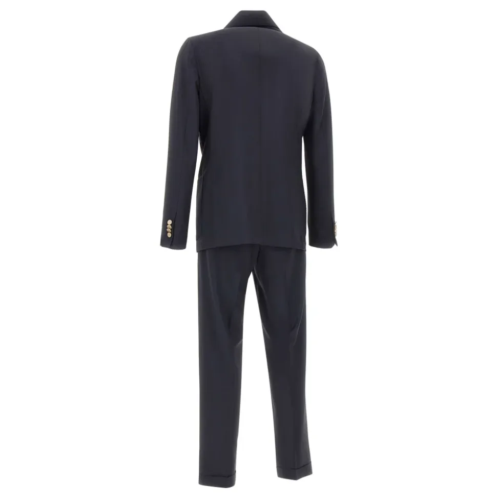 Taurasi Suit