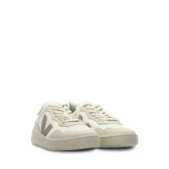 V-90 Sneakers