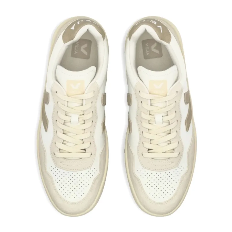 V-90 Sneakers